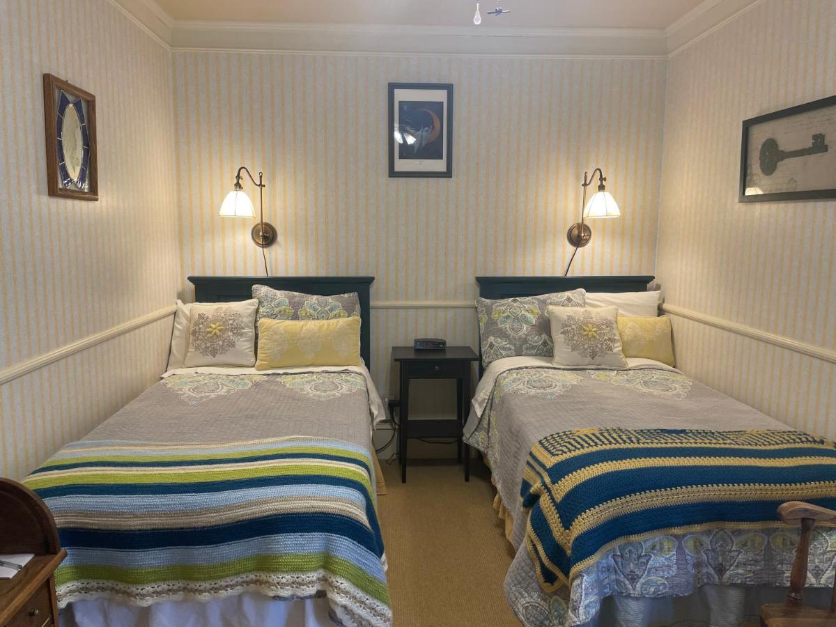 Rose Street Bed & Breakfast จอร์จทาวน์ ภายนอก รูปภาพ